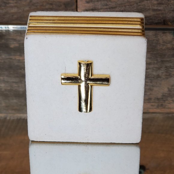 April Birthstone Cross Pendant in Velvet "Bible" Box-Diamond- 18K Gold Plated - Picture 3 of 8